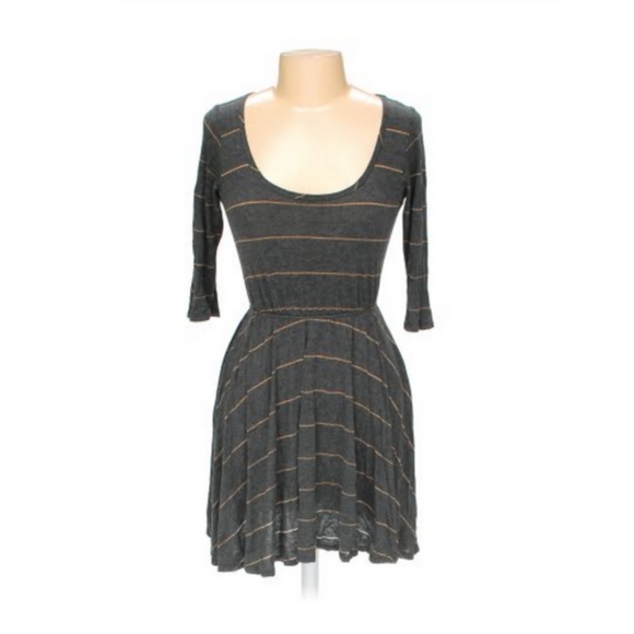 Anthropologie Dresses & Skirts - 2/$10- ANTHROPOLOGIE Everly Striped Knit Dress 3/4 Sleeve